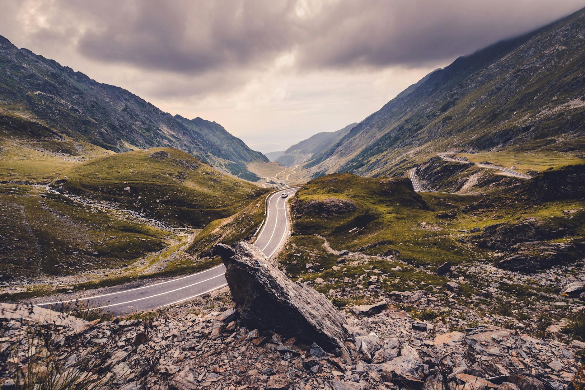 Bulgaria to Romania Road Trip | Relax Rent a Car Skopje Airport