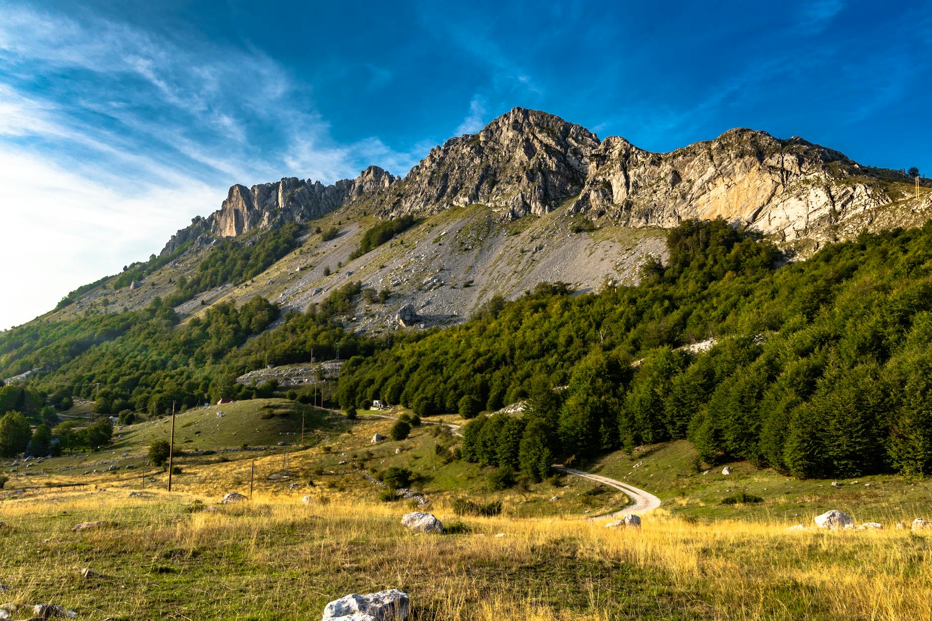 Montenegro Driving: Rules, Tolls & Cameras