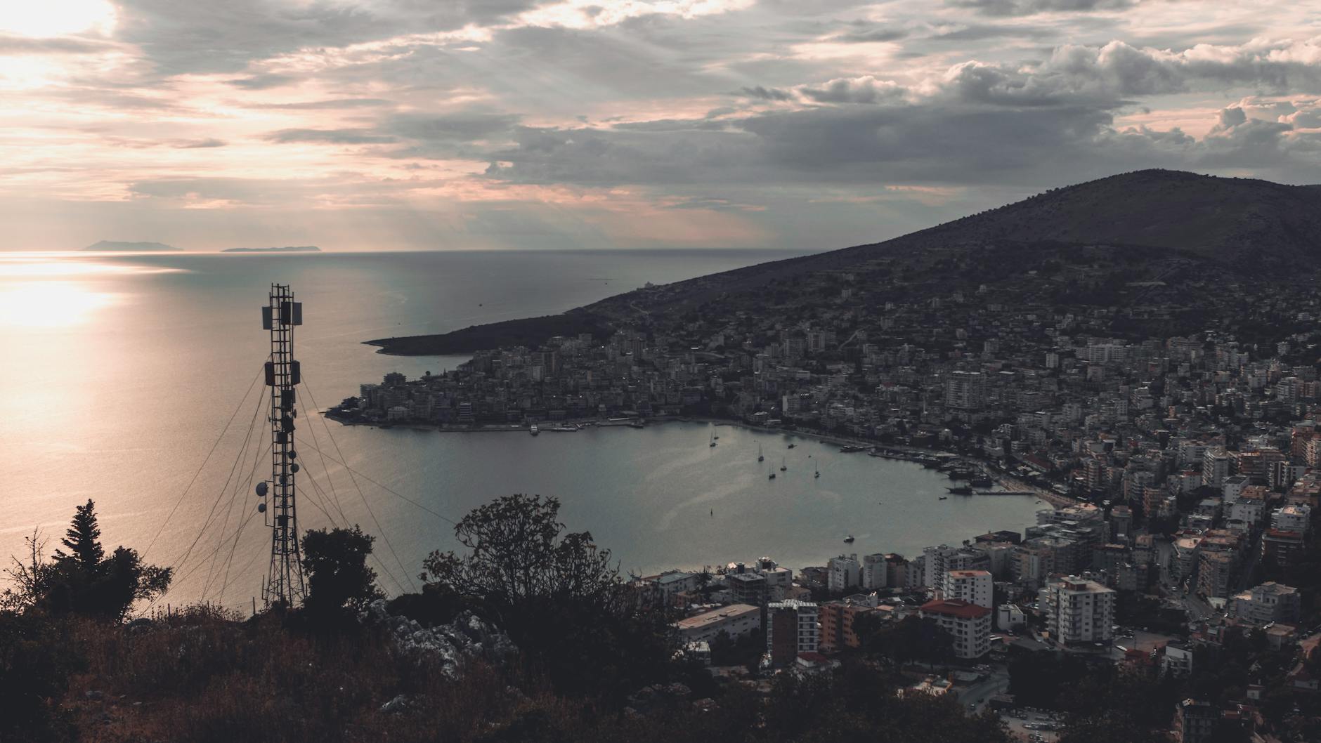 Saranda Day Trip: Corfu & Skopje | Rent a Car