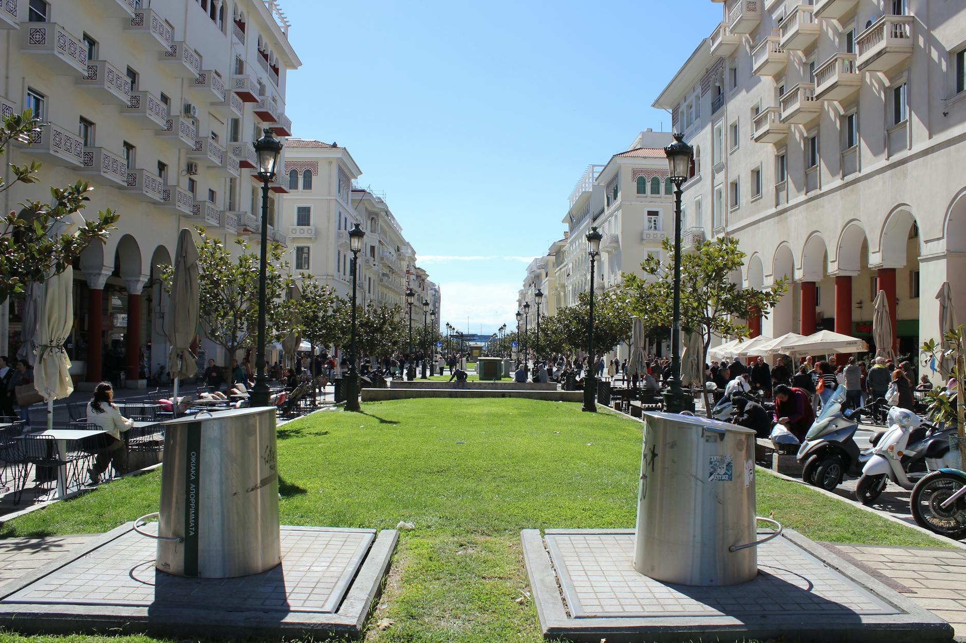 Thessaloniki Street Food: A Road Trip Guide